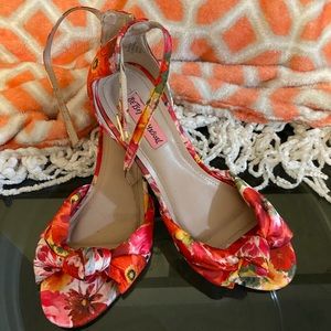 Betsy Johnson Floral Satin Heels 8M